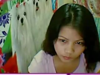 Thaimaalainen chatissa nuori nainen